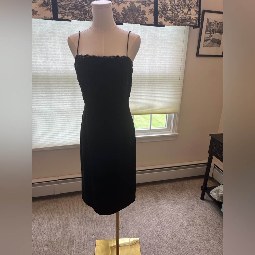 Donna Morgan Black Sequin Embellished Midi Dress